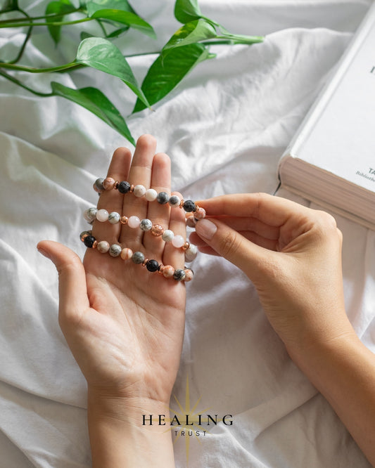 "Howlite is a stone of calm and centeredness. It helps us focus on what matters most and stay calm amid chaos."